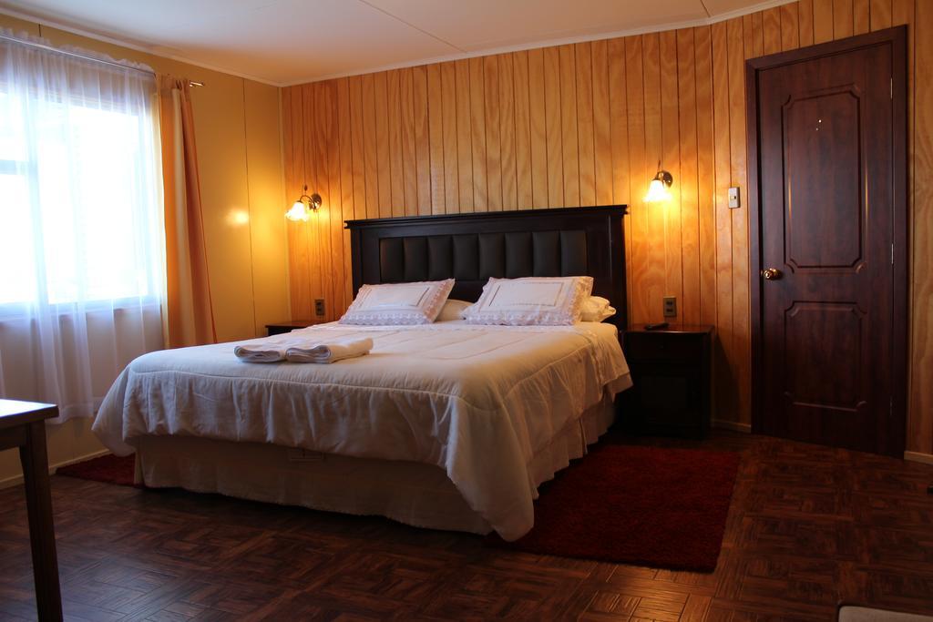 Bed and Breakfast Casa Lucy Пуерто-Наталес Екстер'єр фото